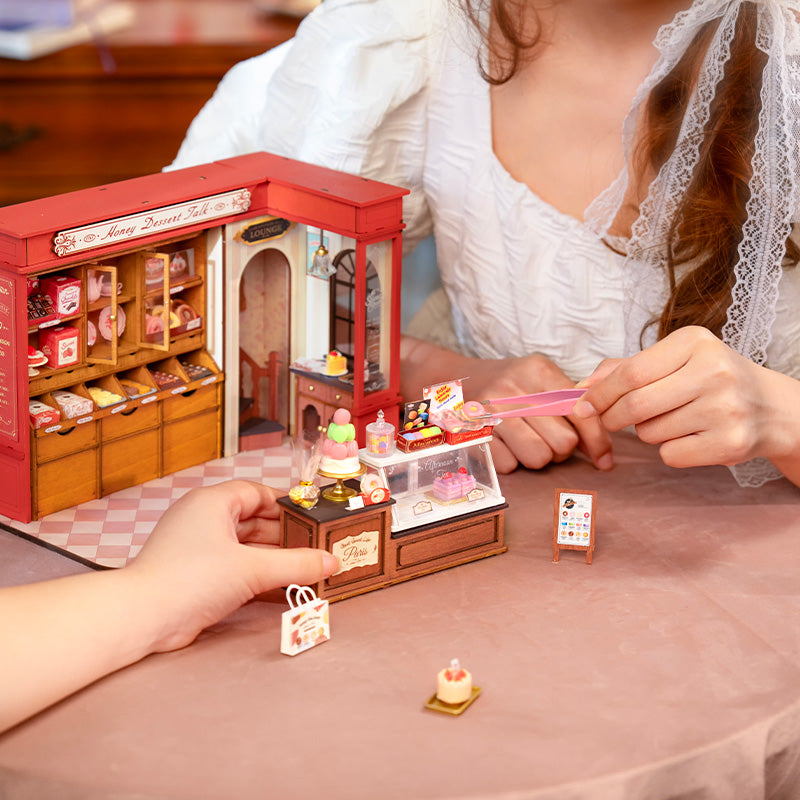 Rolife Honey Dessert Talk DIY Miniature House DG168