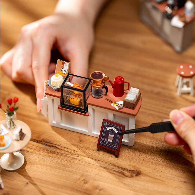 Rolife Flavory Café Miniature House kit DG162